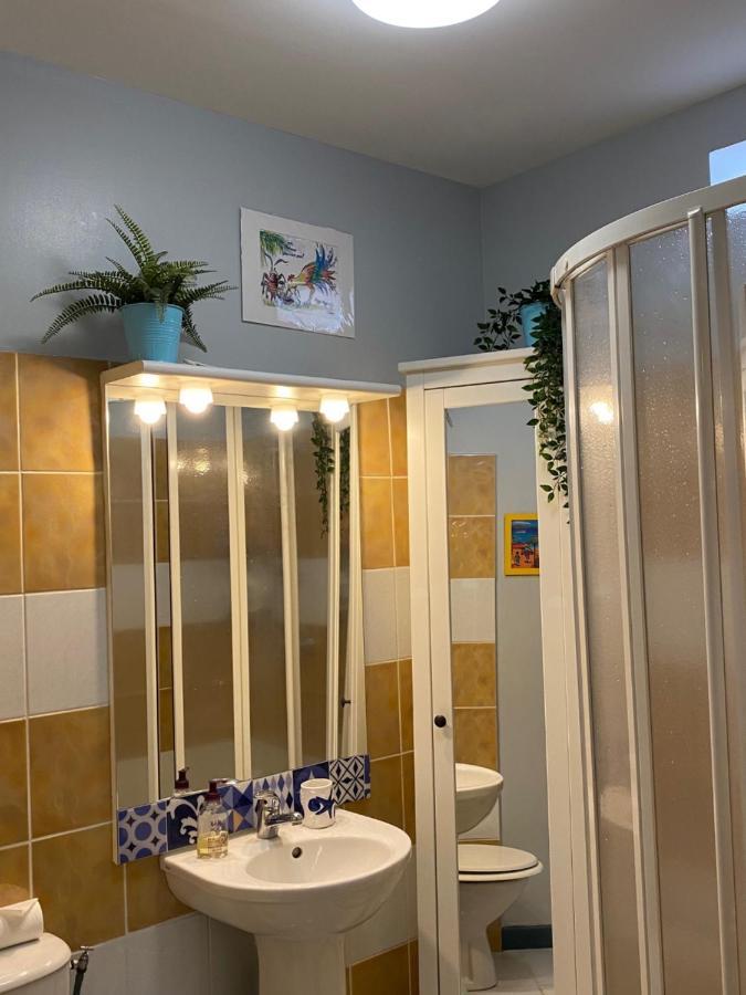 Meuble Tourisme Carmes 2 Etoiles, Entree Autonome,Wifi, Climatise, Petit Parking Prive Lejlighed Toulouse Eksteriør billede